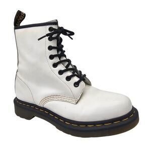 Dr. Martens 11821 White Leather Combat Boots Lace Up 8 Eye Bootie Women's 7